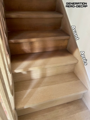 Décapage d'un escalier en bois par aérogommage