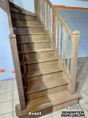 Décapage d'un escalier en bois par aérogommage